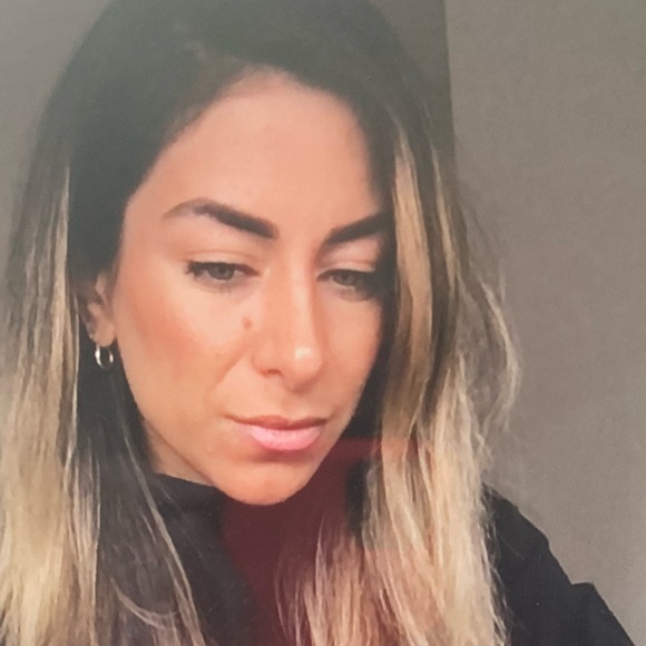 Meet your Posher, Naz - Picture 1 of 1